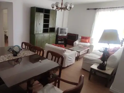 Alquilo temporario en colegiales, 4 ambientes con balcón, 4/5 pax