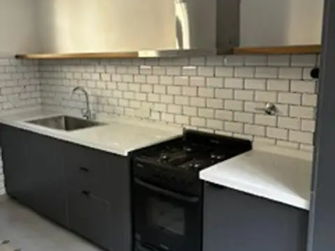 Ph. 3 ambientes con patio y terraza. cid campeador