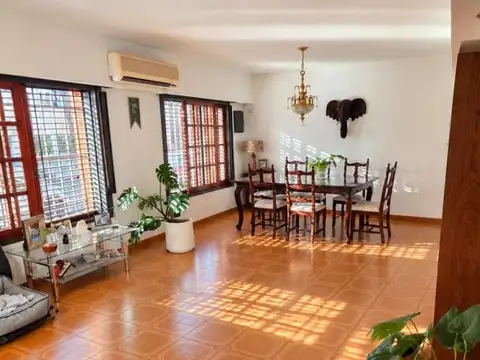 Venta de casa - ph 4 ambientes en caballito, capital federal