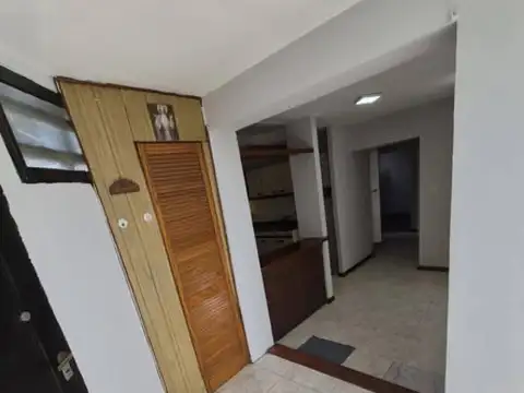 Se vende dpto 4 ambientes en barrio piedrabuena
