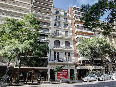 Local emplazado en recoleta sobre la emblemática av callao entre av  las heras y vicente lopez
