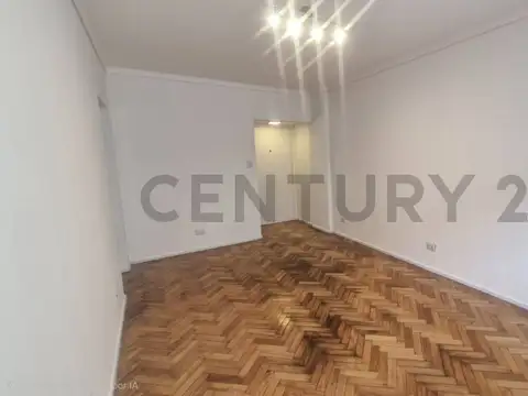 Alquiler dos ambientes amplio, buena iluminacion