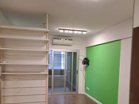 Monoambiente al frente con balcon y baulera. no paga expensas ni agip ( solo edenor)