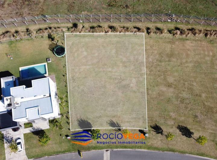 Terreno · 1100m²