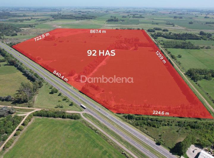 Terreno · 920000m²
