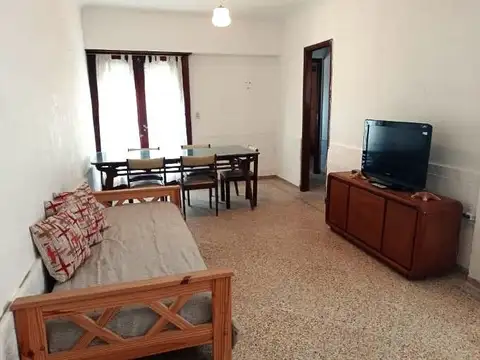 Departamento 2 ambientes.(apto 4 personas) piso:4 dpto:k. vista al mar