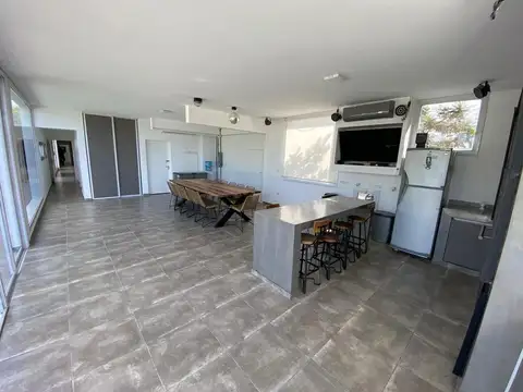 Venta / alquiler temporal casa 6 ambientes a la laguna - san benito villanueva