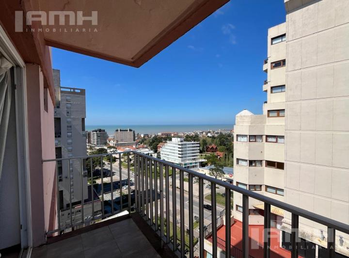 Departamento · 40m² · 2 Ambientes · 1 Cochera