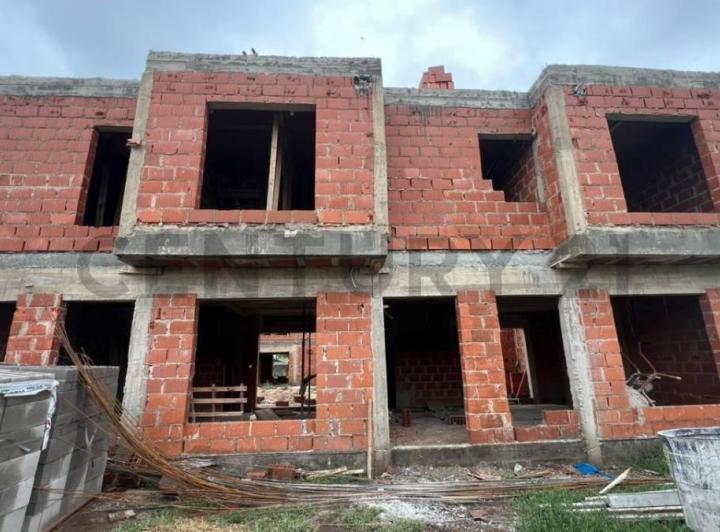 Casa · 89m² · 2 Dormitorios