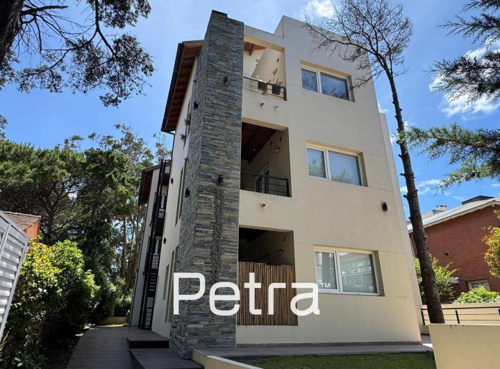 Departamento · 75m² · 3 Ambientes · 1 Cochera