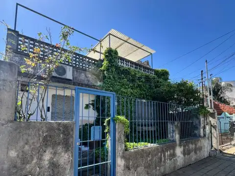 Casa en alquiler en josé león suarez!