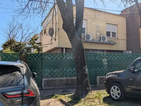 Casa en barrio dalmine viejo