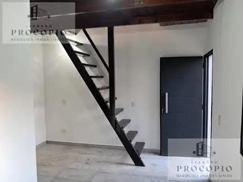 Dúplex en venta en la reja