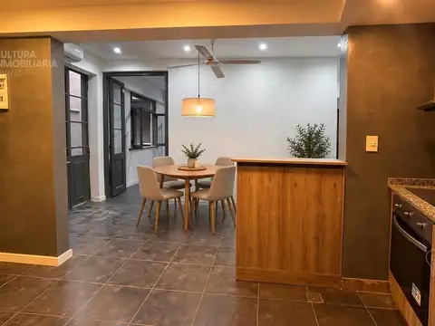 Venta ph 2 ambientes planta baja villa sarmiento con patio refacionado a nuevo