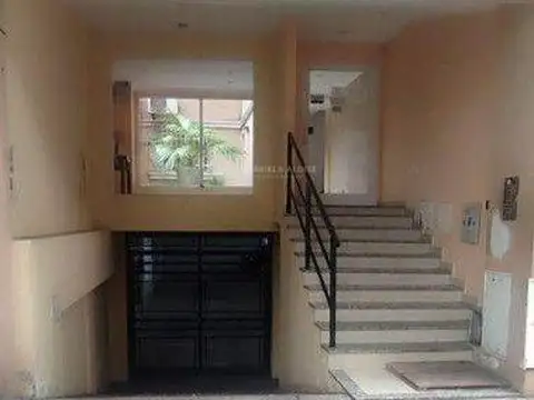 Alquiler de departamento 2 ambientes en zona centro, caseros