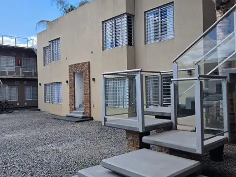 Alquiler dos ambientes planta baja con cochera en muniz (san miguel)