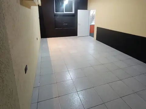 Alquiler departamento planta alta con terraza
