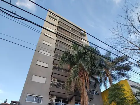 Muy buen departamento en alquiler.