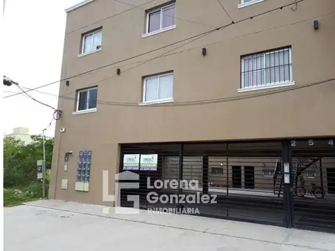 Duplex en alquiler, dos dormitorios con patio, escobar