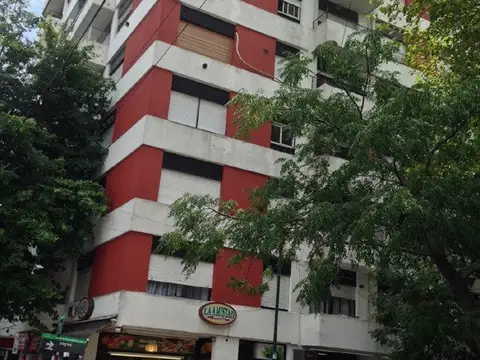Martínez: excelente depto de 3 amb entre av y vías. impecable. reciclado.