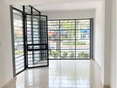 Alquiler local comercial pilar en torre tucuman.