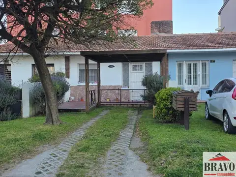En venta dúplex 3 ambientes c/ cochera, en zona centro