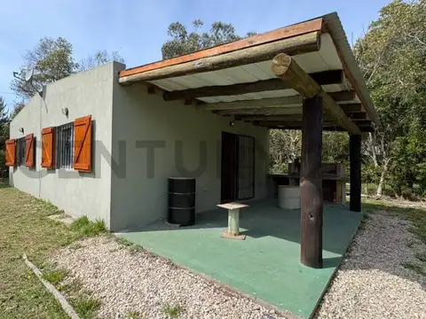 Casa de dos ambientes con jardín, santa isabel, mar del plata.
