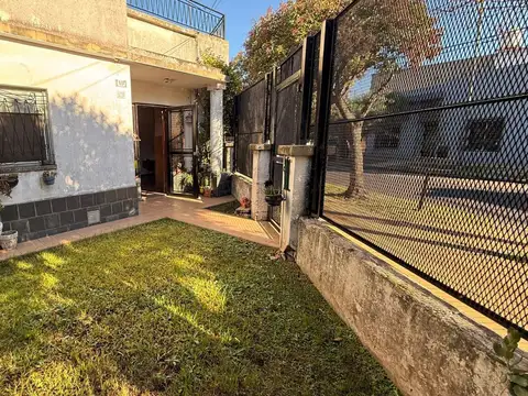 Casa 3 ambientes - luminosa - garage - terraza