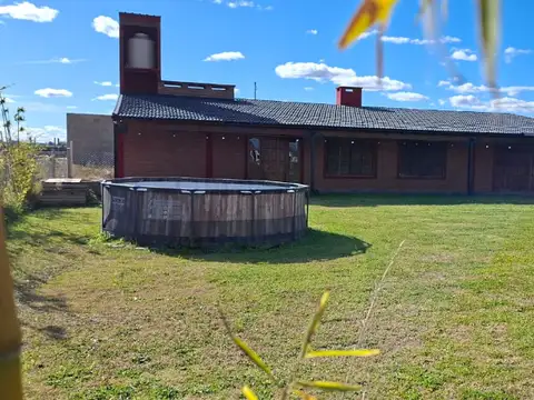 Quincho en venta, barrio luz y fuerza.