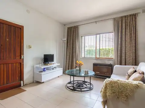 Casa 5 ambientes en venta con jardin en jose c paz