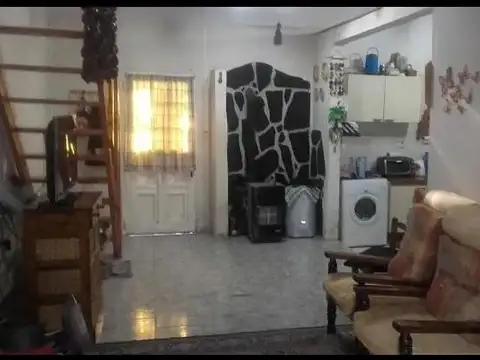 Casa 4 ambientes barrio cerrado tiempo libre