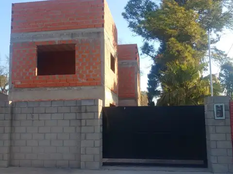 Casa a terminar en venta, de 4 ambientes en del viso