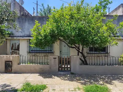Venta casa 3 amb lote propio palomar apto crédito