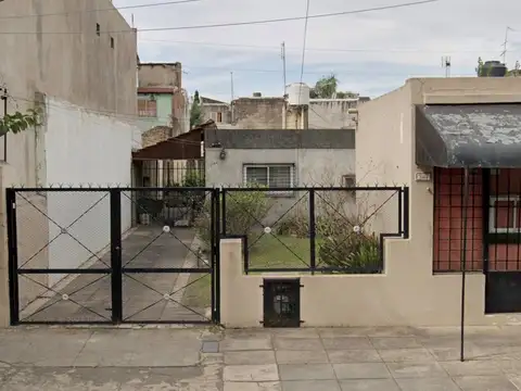 Casa chalet  en venta en isidro casanova, la matanza, g.b.a. zona oeste