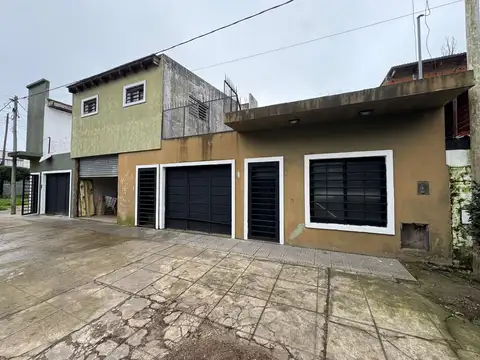 Duplex con local y departamento en venta la plata
