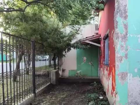 Casa en venta - 3 dormitorios 2 baños - mar del plata