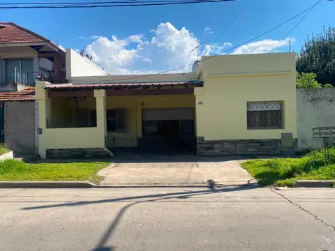 Casa en venta en don torcuato 3 ambientes mas dpto