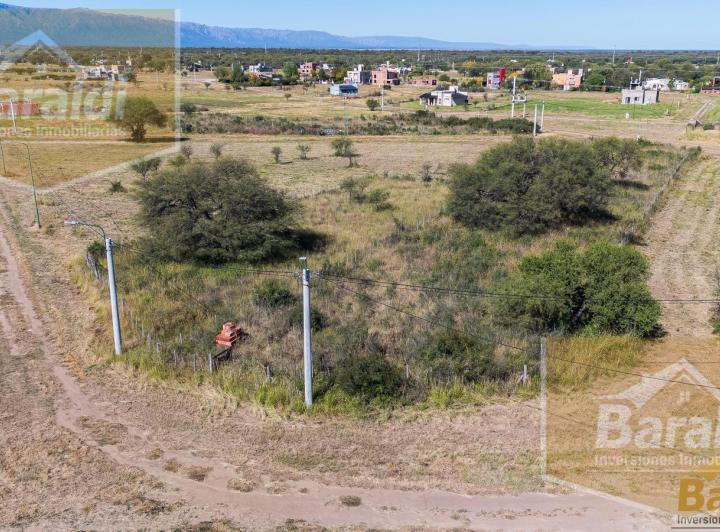 Terreno · 1800m²