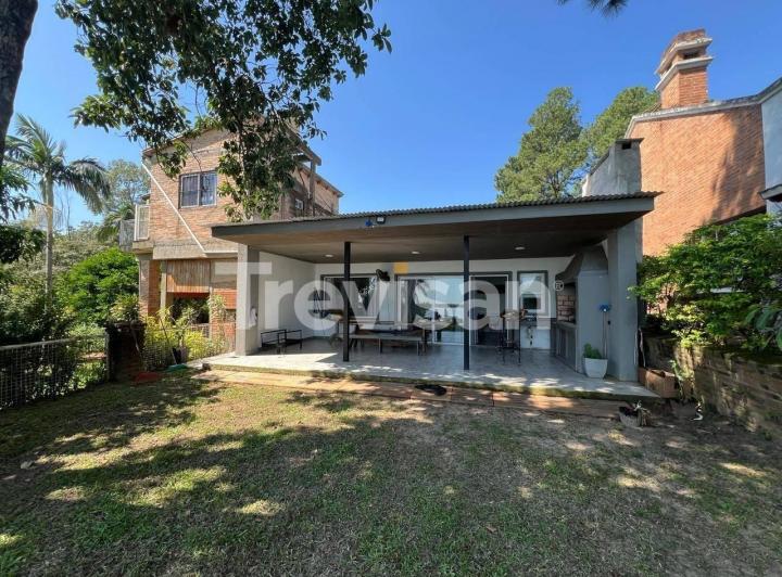 Casa · 120m² · 5 Ambientes