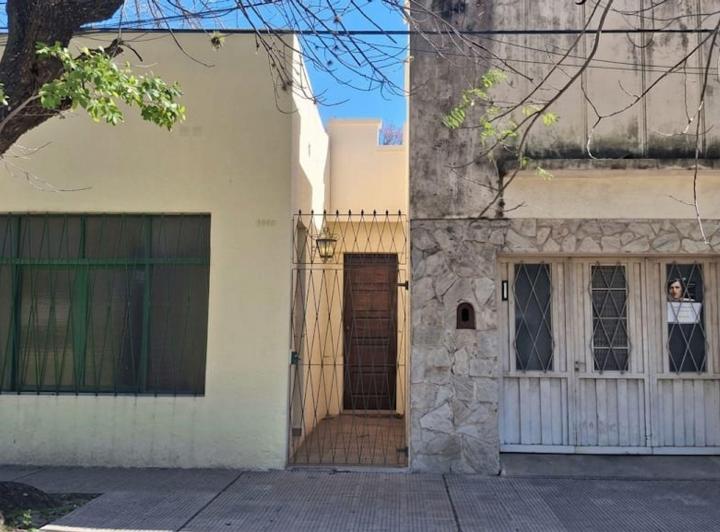 Casa · 350m² · 11 Ambientes · 1 Cochera