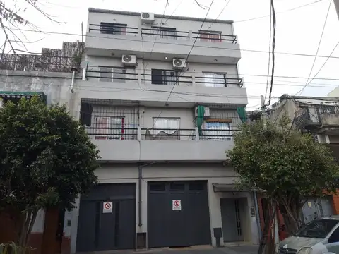 Venta depto 2 ambientes con renta ramos zona oeste