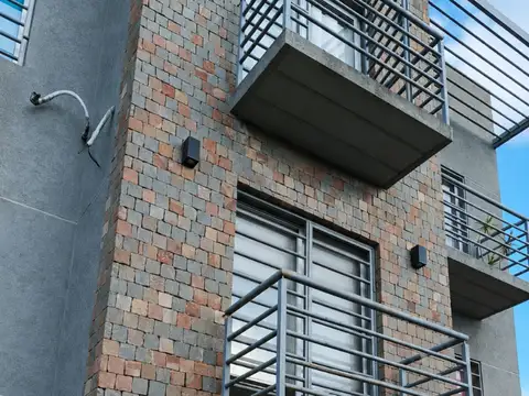 Departamento 2 ambientes en venta sum con parrilla