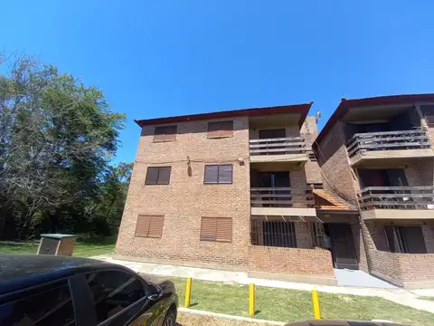 Departamento 3 dormitorios en venta en la  plata