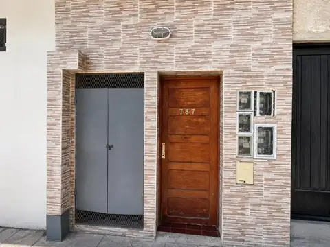 Departamento en venta 2 ambientes en merlo centro