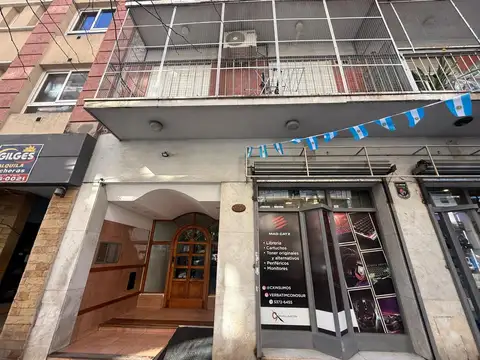 Departamento 2 ambientes ramos mejía centro lumino