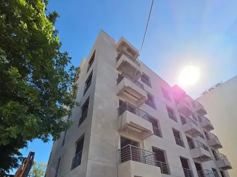 Departamento en pozo venta 2 ambientes con cochera
