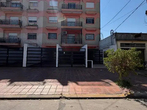 Departamento 2 ambientes en venta - villa luzuriaga