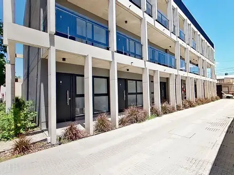 Venta departamento 2 ambientes c/ patio a estrenar