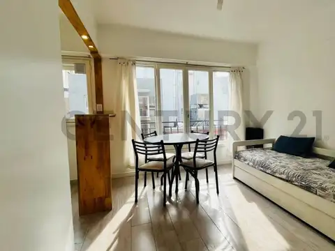 Venta monoambiente al frente con balcon frances  divisibleen  a 2 cuadras del mar y a pasos del  ald