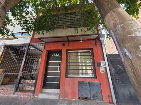 En venta departamento tipo casa 2 ambientes y medio martín coronado f: 11228